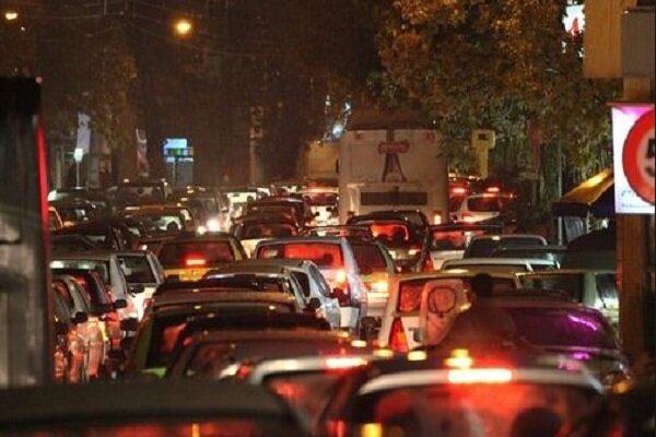 ترافیک در محور چالوس و آزادراه تهران - شمال سنگین است