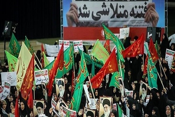 بصیرت؛ رمز پیروزی ۹ دی و تداوم انقلاب اسلامی