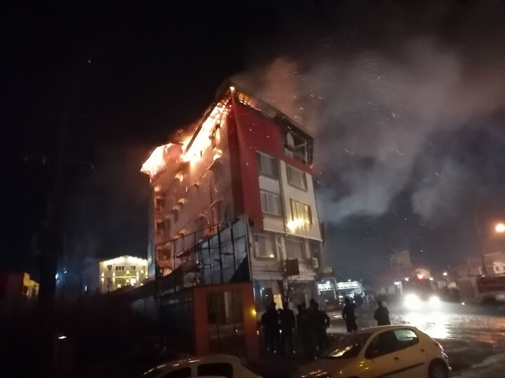 ۴ مورد آتش سوزی در ارومیه مهار شد