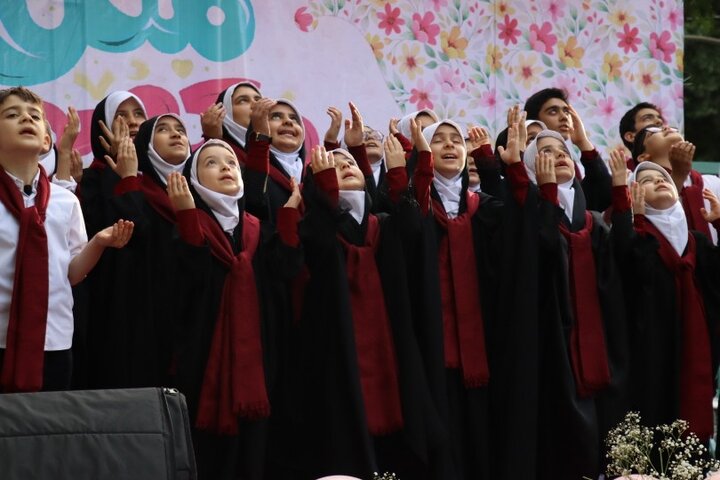 جشن تکلیف ۲ هزار دانش‌آموز دختر کرجی برگزار شد