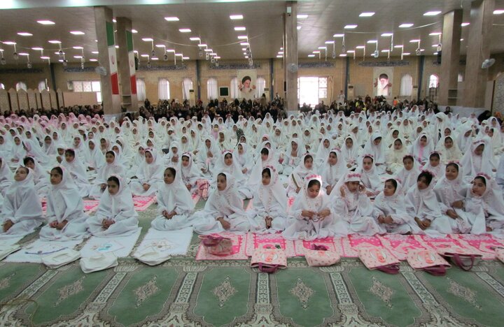 رییس آموزش و پرورش شهرستان کهگیلویه: جشن تکلیف ۵۰۰ دانش آموز دهدشتی برگزار شد