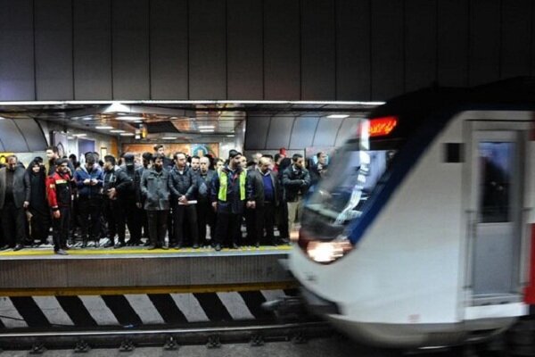 زند اعلام کرد؛ اختلال در خط یک مترو تهران/ اعزام قطارهای فوق العاده