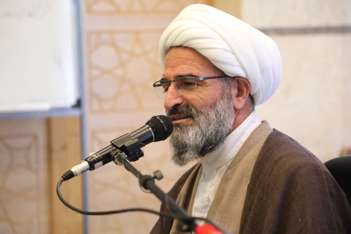 معلمی تنها انتقال دانش نیست؛ تزکیه «نفس» مقدم بر تعلیم