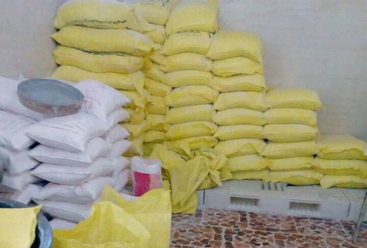 کشف انبار غیرمجاز و غیر بهداشتی آرد در کرمانشاه
