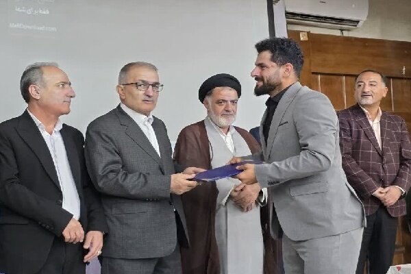 استاندار کهگیلویه و بویراحمد: وجود بیش از ۳۰۹۹ ناشنوا در استان؛لزوم توجه و رفع مشکلات معلولان