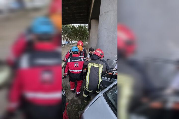 تصادف دو خودرو در مشهد ۳ مصدوم و یک محبوس بر جا گذاشت