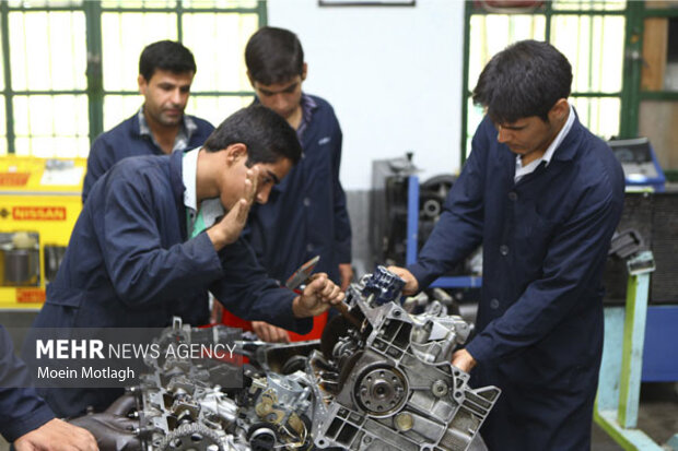 حجی‌پور: ۲۰۰ هزار ساعت آموزش فنی و حرفه‌ای در شیروان ارائه شد