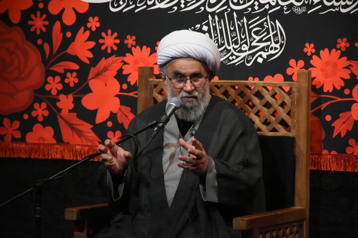 آیت الله رمضانی: هیئت‌ ها باید انسان را از نظر معنوی غنی کنند