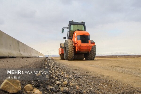 ۵۰ کیلومتر از محور بندرلنگه – پارسیان تا پایان سال به افتتاح می‌شود