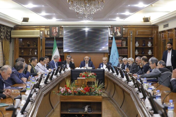 سرمست: نتیجه سفرهای استانی وزرا باید در زندگی مردم دیده شود