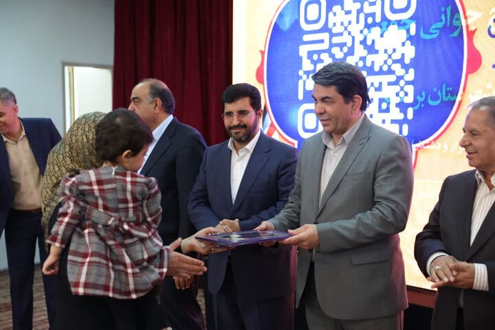 ۵۰۰ قطعه زمین‌ طرح جوانی جمعیت در بردسیر قرعه کشی شد