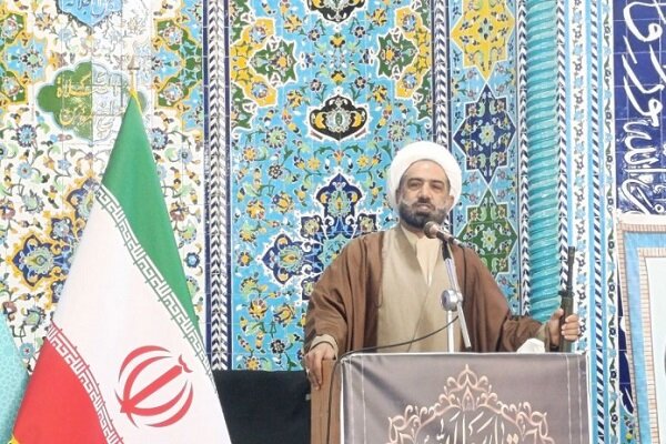 امام جمعه سراوان: مردم در انتظار بهبود وضعیت معیشتی هستند